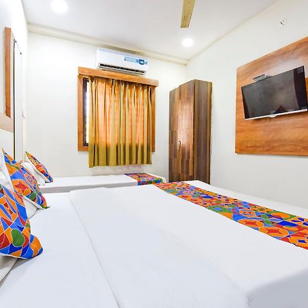 Fabexpress Nishesh Tower Hotel Уджайн Екстериор снимка