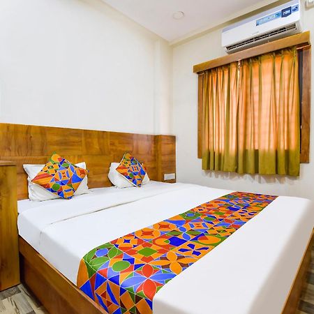 Fabexpress Nishesh Tower Hotel Уджайн Екстериор снимка
